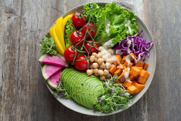 bowl of veggie salad colourful cyclist nutrition
